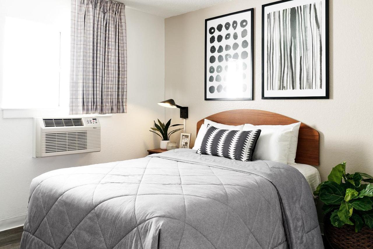 Intown Suites Extended Stay West Palm Beach Fl - Military Trail Rd Lake Park 外观 照片